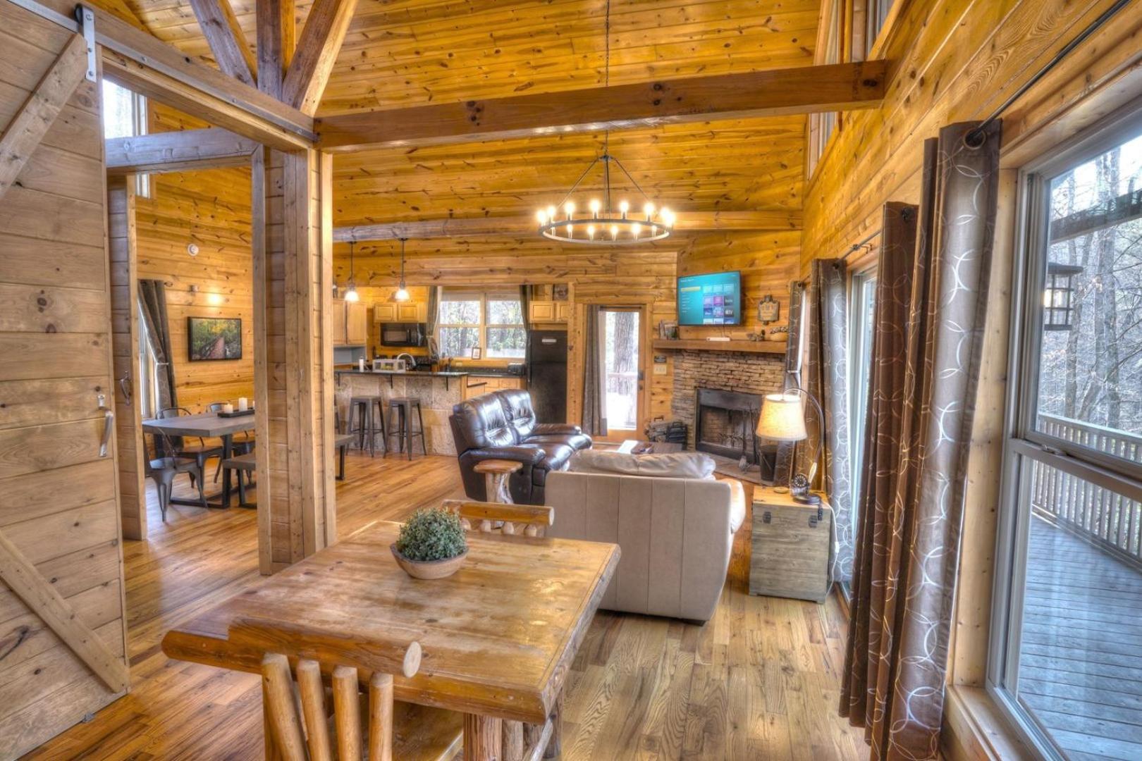 Luxury Cabin Sleeps 8 With Creekside Fire Pit Near Helen Ga Кливленд Экстерьер фото