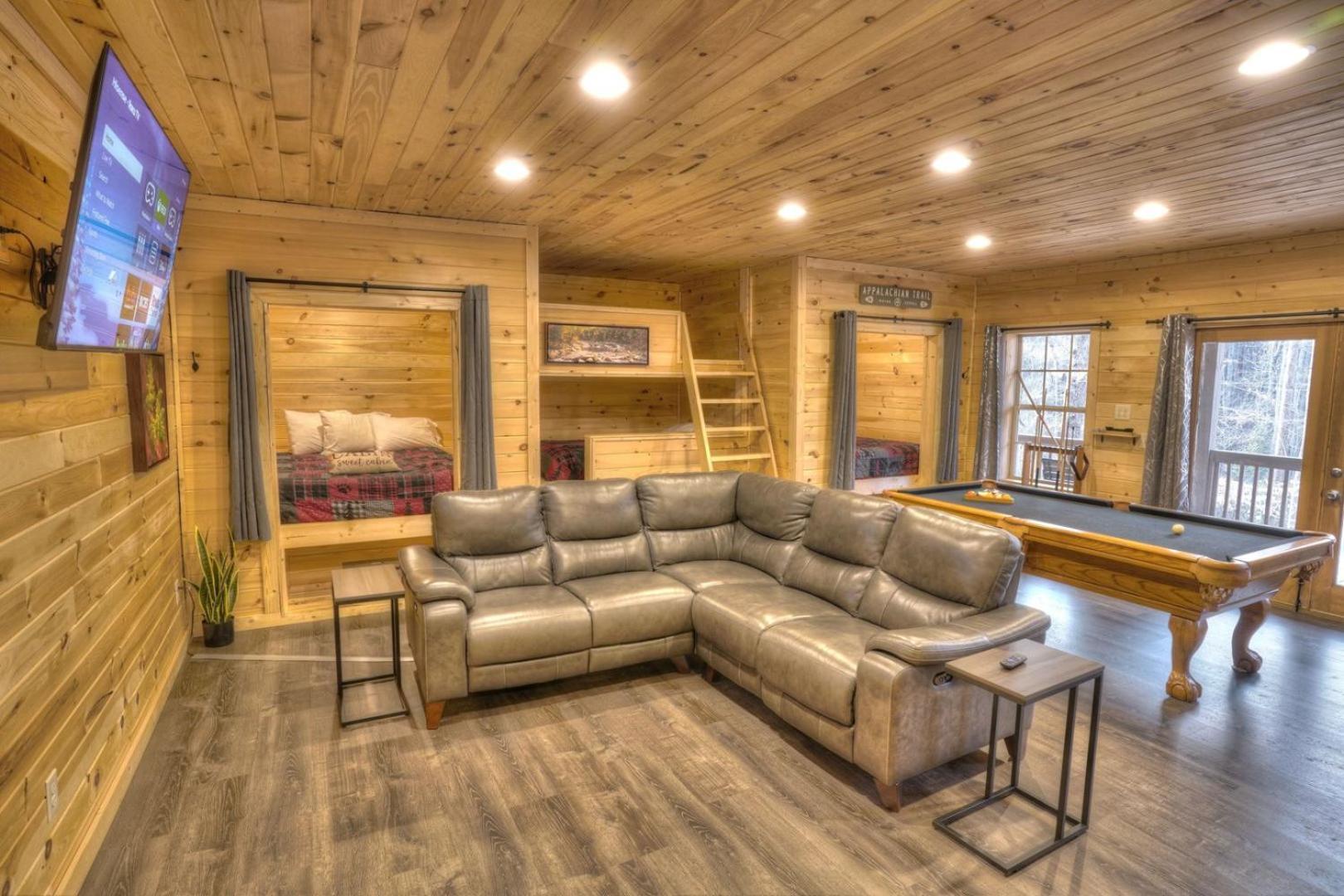 Luxury Cabin Sleeps 8 With Creekside Fire Pit Near Helen Ga Кливленд Экстерьер фото